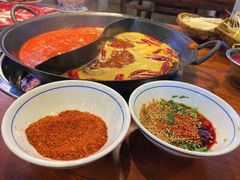 -憨铁匠火锅(红山6979店)