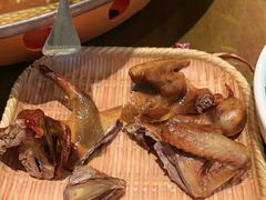 -东口码头·烧鸽子·鱼头泡饼·地方菜(金鹰悦城店)