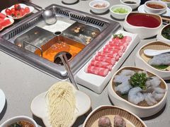 -海底捞火锅(珠影星光城夜宵主题店)