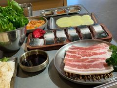 -围炉肉舍•炭烤活鳗•丹东海鲜烤肉(步行街店)