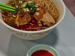 鸡中翅担担面-梓记牛什(總店)