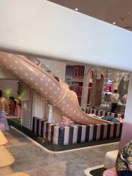 -奈尔宝·儿童乐园·亲子餐厅(华采天地店)