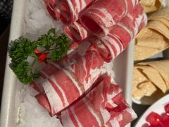 -尚尚仙·酸汤猪手·猪肚鸡火锅(华联万柳购物中心店)