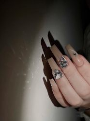 -M·X Nail日式美甲美睫