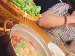 -吃饭皇帝大土家民族菜(正大广场店)
