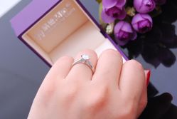 -威德钻石-克拉钻大本营(南京东路店)