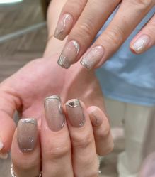 -花岐款式专研健康美甲沙龙