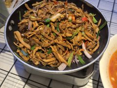 -荆楚渔艺堂·鱼头泡饭(江堤中路店)