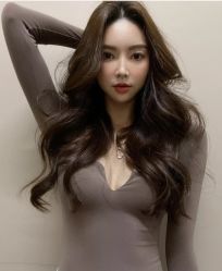 -丝语萱形象