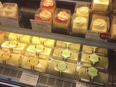 -红宝石·鲜奶小方·海派西点房(金杨店)