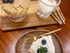 -Double cafe