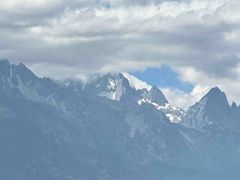 -玉龙雪山游客服务中心