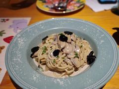 奶油培根意面-JINNS锦时 steak&pizza(浸信会礼拜堂旧址店)