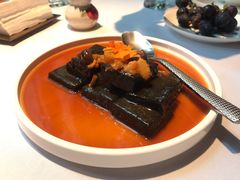 猴头菇鲍汁瑶柱扒制黑豆腐-肴约·花园式餐厅(湖里店)