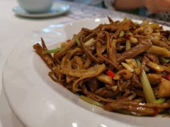 -丹江口渔村·湘味厨房(桃园店)