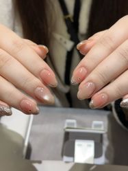 -Lucky girl建构养甲·中式翘睫专业店