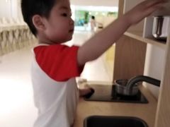 -爱睿思儿童早教亲子游泳(万象城店)