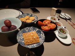 餐前小凉菜三样-荣轩(新荣记环球金融中心店)
