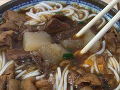 -牛师傅牛肉面(尚隆路店)