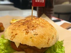 -必胜客(松雷店)