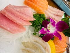 -青瓦餐厅·生鱼片·韩园烤肉(西塔店)