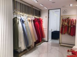 点击看大图 -GRACE KELLY婚纱与礼服(北京店)