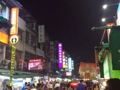 -六合夜市