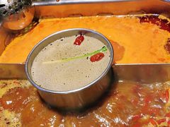 -巴渝瓦肆重庆鲜火锅(宝龙环湖店)