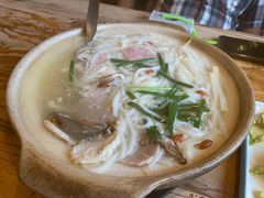 过桥米线-云之南(八里庄店)