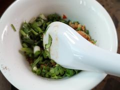 -黄利砖万峰林布依特色酸笋牛肉馆