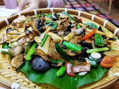 -云海肴·汽锅鸡·云南菜(天山百盛优客店)