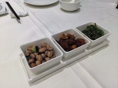 -万龙洲海鲜(大兴绿地缤纷城店)