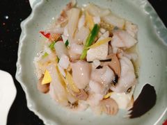白什盘-老苏州芳和园茶酒楼  传统苏帮菜(观前店)