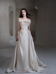 -MISS MIA 婚纱品牌馆