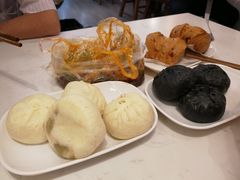 -李与白包子铺(桐梓林店)