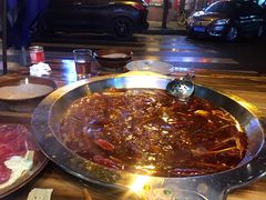 成都老火锅-老街坊市井火锅(营门口店)