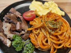 -暖食光·台式家庭餐厅·生日主题店(万达店)