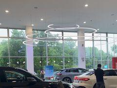-上海永达奥诚奥迪4S店(申江路店)