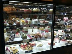 面包甜点陈列柜-多乐之日(和平伊势丹店)