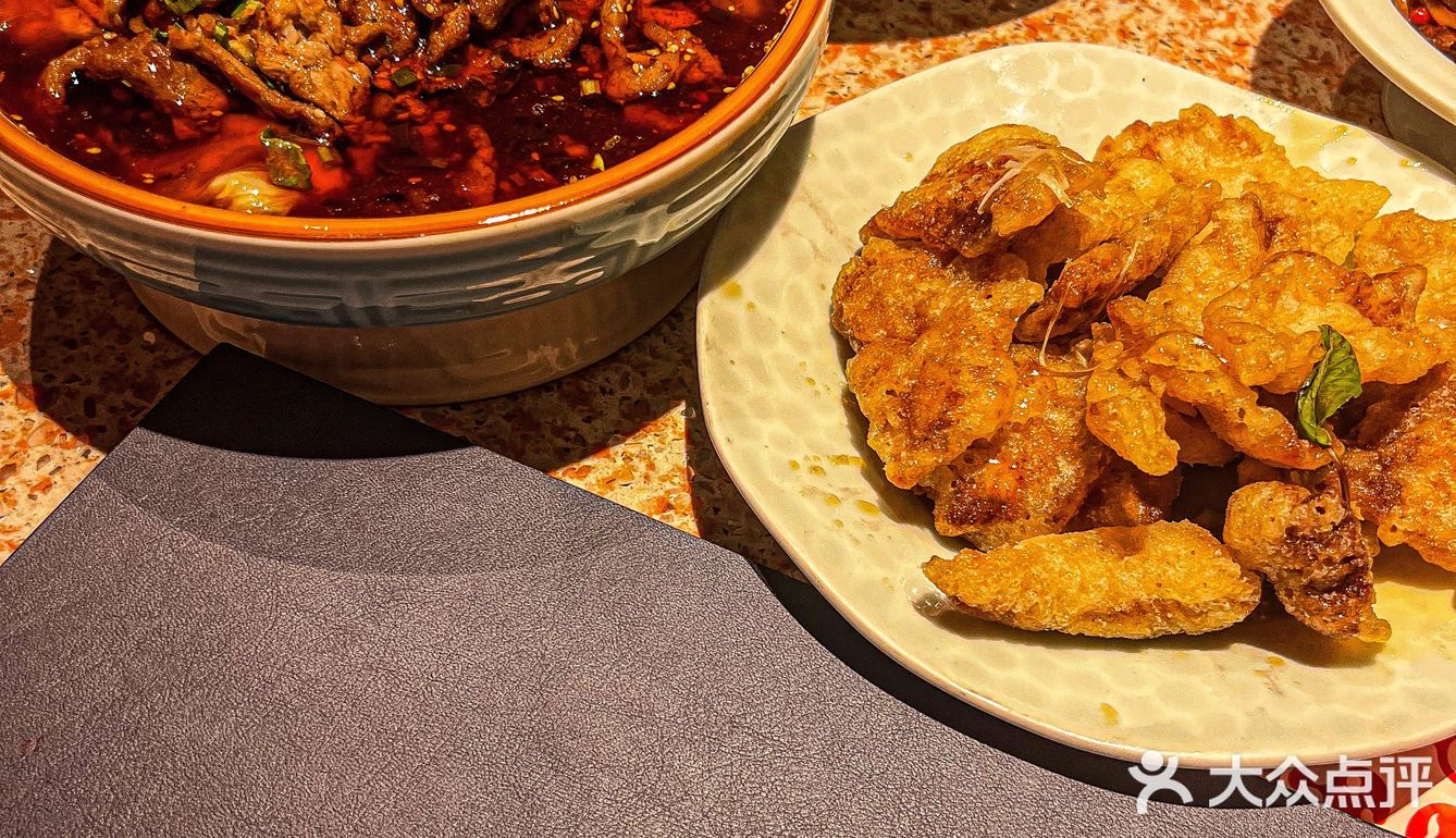 在花海餐厅享用高端东北菜|红樱桃花园餐厅
