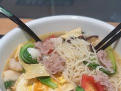 -蒙自源米线大王(东站店)