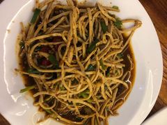 -滇香肴·云南菜蒸汽石锅鱼(云南北路店)