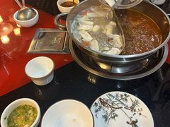 -老石黑山羊毛驴肉火锅(金凯广场店)