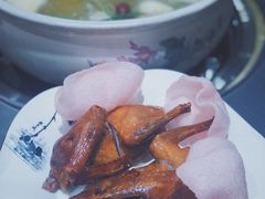 金龙香炸乳鸽-金龙·打边炉(武进路店)