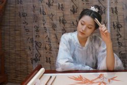 -汉仪华裳汉服馆(打浦桥店)