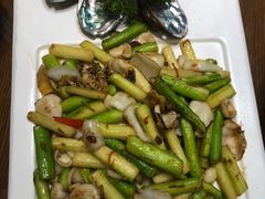 -黄泥岗·地道湖北菜(奥特莱斯店)