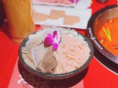 -谭鸭血老火锅(万象九宜城店)