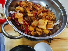 干锅牛杂-喜半仙·牛八宝·两江米粉酒(普陀路店)