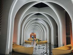 -涨巢·潮玩水疗局