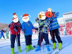 -亚布力新体委滑雪场